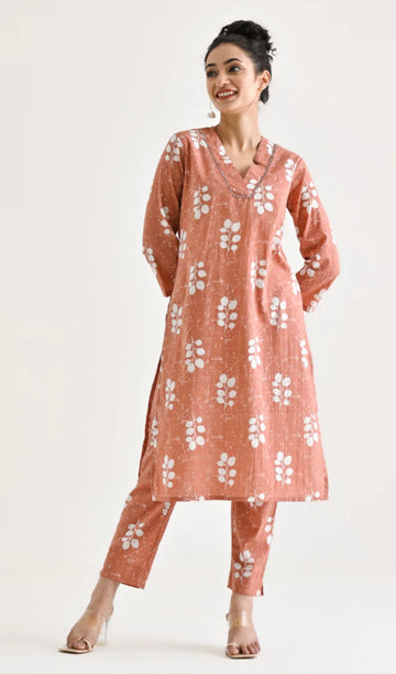 Effortless Charm in Rust Elegance