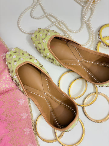 Pistachio Bloom: Hand-Embroidered Juttis