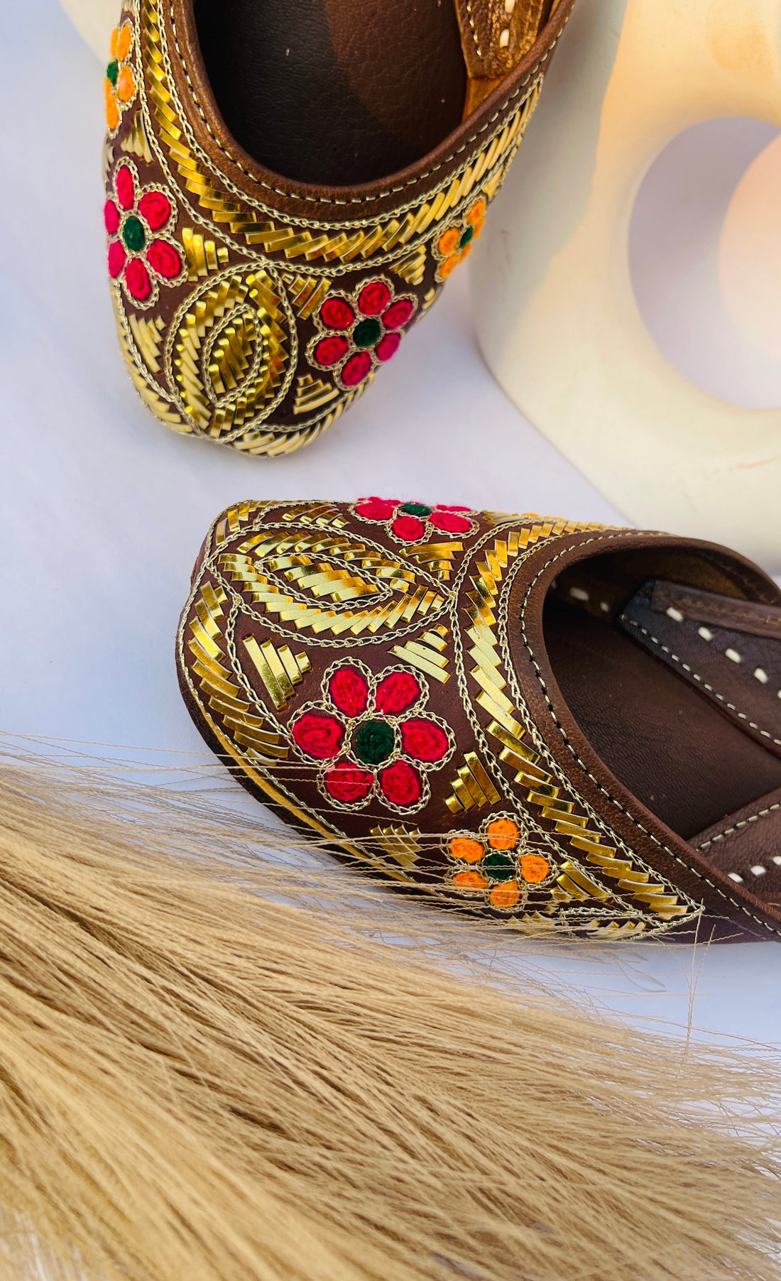 Gulmohar Gold Mukaish Jutti