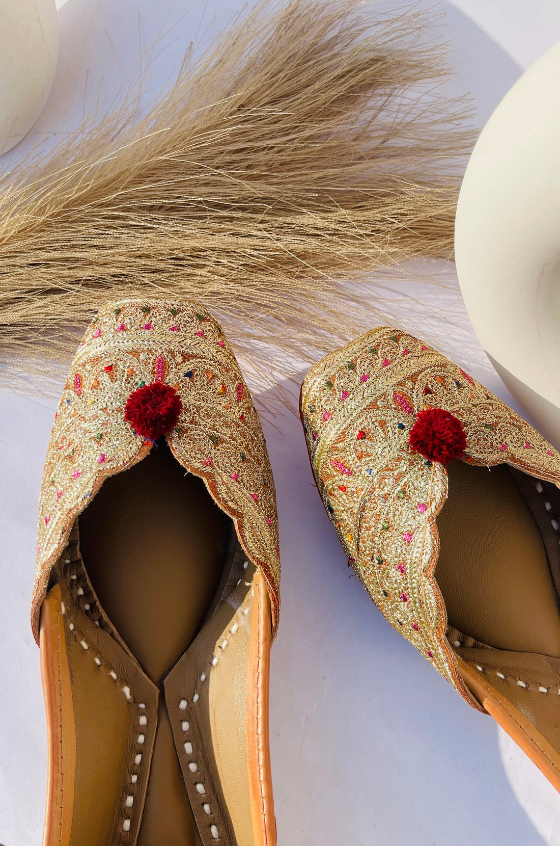 Riwaayat ~ A Timeless Punjabi Jutti Crafted in Gold Zari Elegance