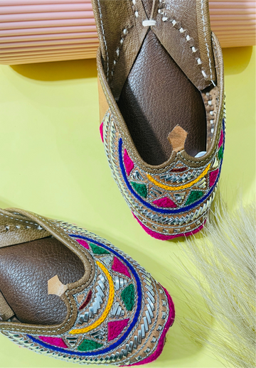 Vibrant Multicolor Mukaish Work Juttis